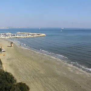 Stadem Ларнака