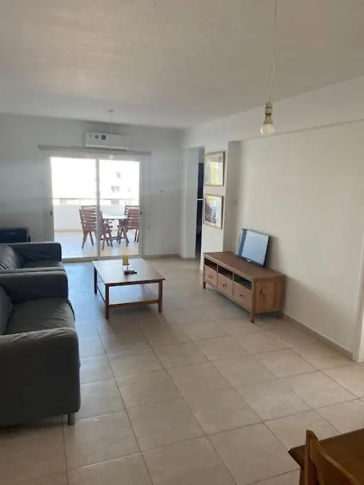 Seawitch Holidays Larnaka Apartment